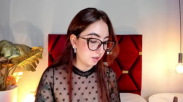 Emilywatsonn online show from October 30, 12:46 am