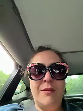 sylviahhh online show from June 26, 12:06 pm