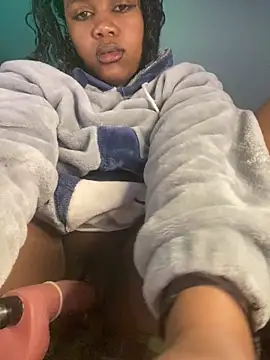 Cherrytowild online show from December 15, 2:17 am