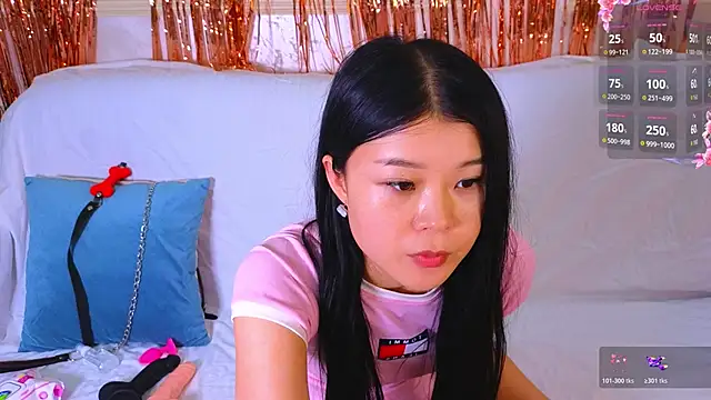 Tina Kim  online show from June 9, 9:30 am