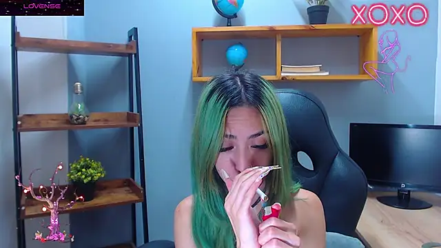 Erika Stevens online show from October 30, 2:40 pm