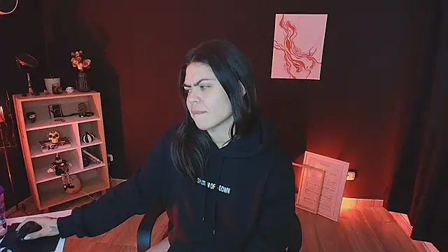  WednesdayFriday  online show from November 28, 6:33 pm