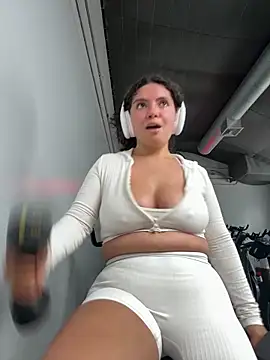 Nathcurly  online show from April 6, 2:33 am