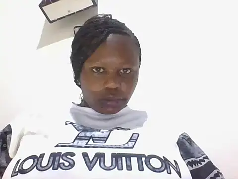 malaikamercylinner online show from May 17, 3:33 pm