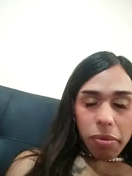 pretty ariiel online show from June 6, 2:45 pm