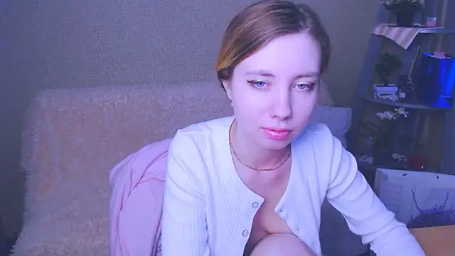 AliceFire  online show from January 15, 1:50 pm