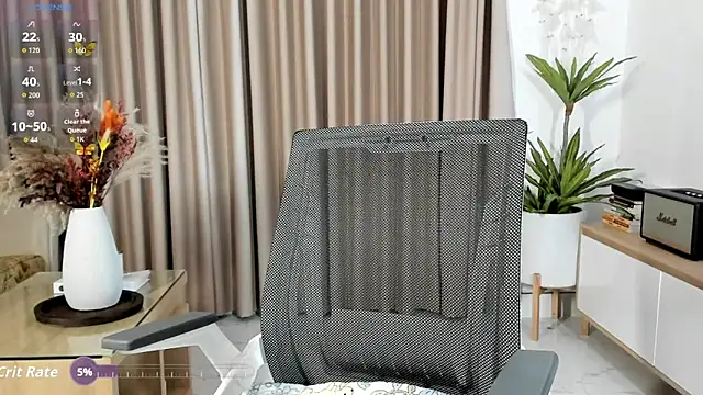  Joliie  online show from November 15, 8:32 pm