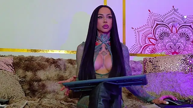 PandoraVolkov online show from November 7, 6:46 pm