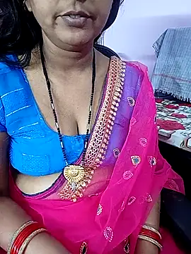 reemacouple007 online show from April 9, 6:05 am