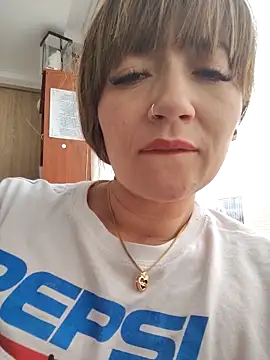 Snapshot of tata_laima__ chatting on October 20, 5:05 pm tata laima online show from October 20, 5:05 pm