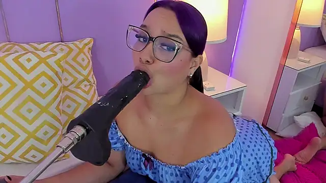 SophyRuiz  online show from February 25, 12:04 pm