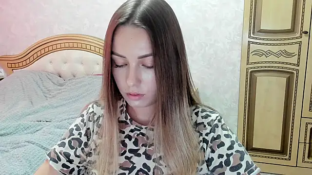 Mia shy1 online show from November 17, 10:38 am