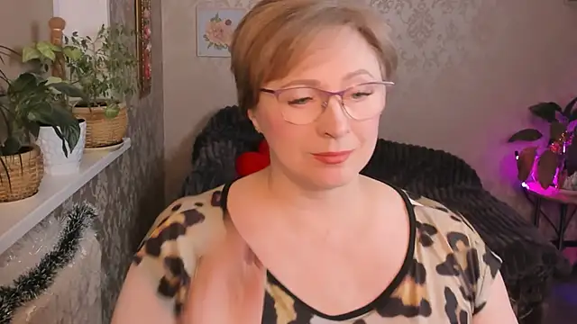 sugar vivien online show from January 7, 9:12 am