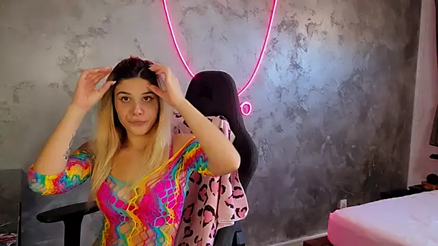 LeylaRosse online show from September 12, 7:40 am