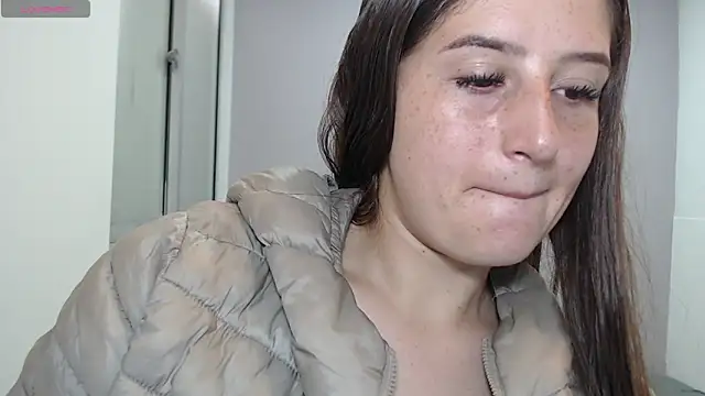 valerie diaz1 online show from September 15, 1:41 pm