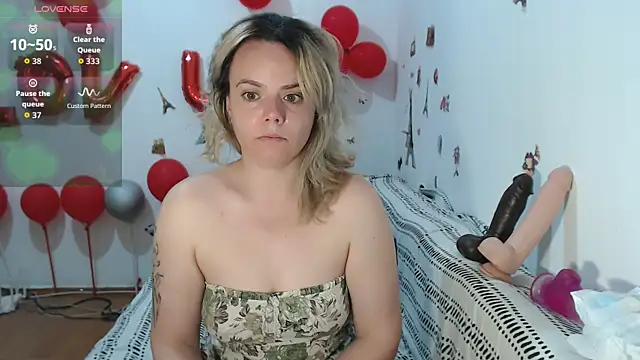 hotmilf4uxxx online show from April 7, 10:28 am