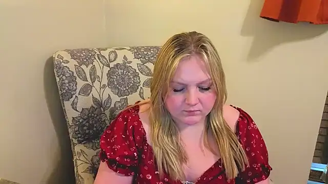 PhatAssBlond online show from April 10, 8:59 pm