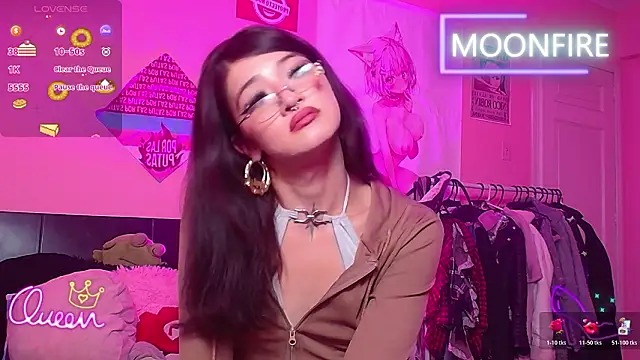 moonfiredancer online show from March 10, 2:48 am