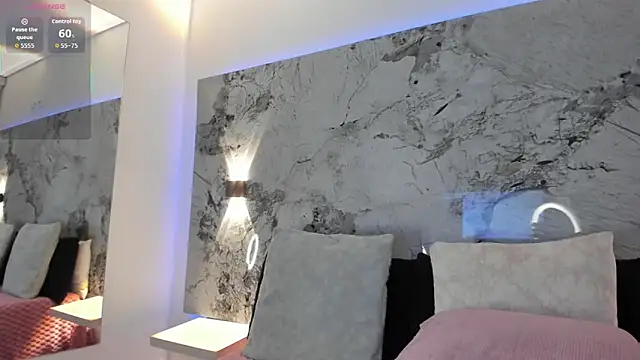 LIZ HOLMES online show from January 19, 10:11 am