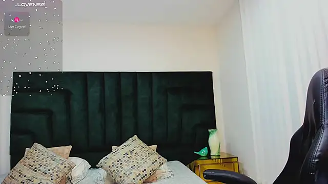 FaloonRoussel online show from October 12, 6:32 pm