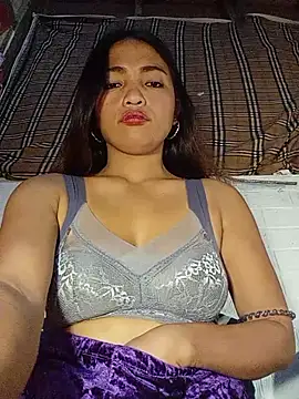 prettybella4u online show from June 30, 11:53 am