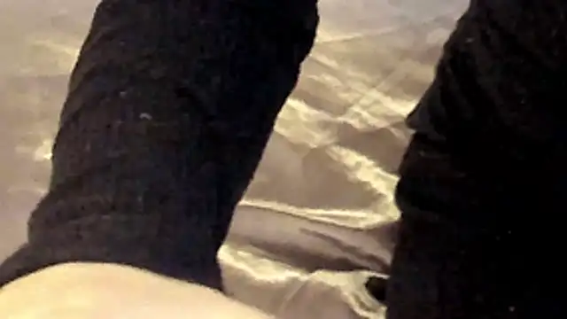 IceDanielles online show from December 19, 1:36 pm