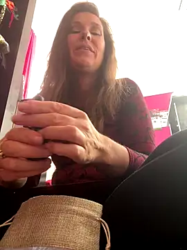 Lwhite1 online show from September 23, 3:43 pm