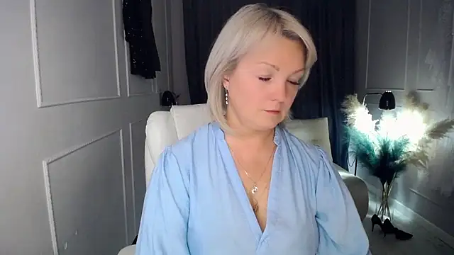 Juarnea online show from October 13, 12:30 pm