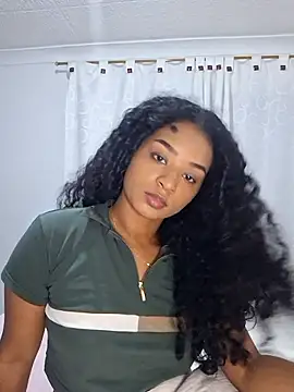 Tammy-Bliss online show from April 15, 11:05 pm