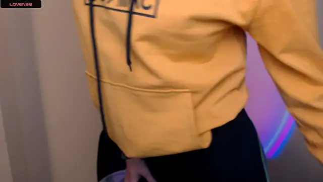 AmandaSell online show from October 4, 8:42 am