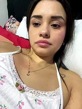 Kimmymadison- online show from November 23, 6:16 am