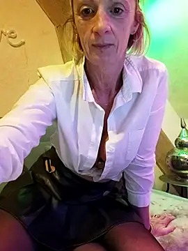 tatianasexymilf online show from January 14, 4:12 pm