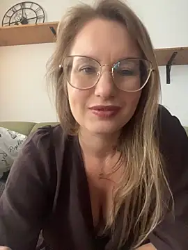Vanilladreams online show from June 9, 4:39 pm