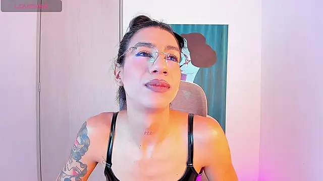 sofiaa grey  online show from February 20, 2:18 pm