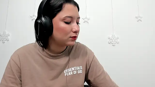 cami-01 online show from December 18, 8:57 pm