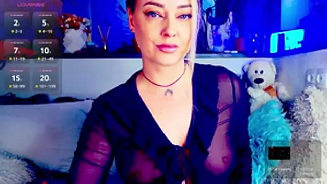  JuliaSpace  online show from April 7, 4:53 pm