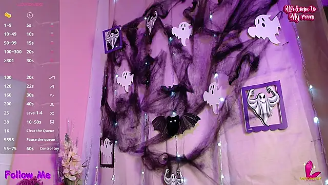 Snapshot of HECATE_23 chatting on October 21, 2:10 pm HECATE 23 online show from October 21, 2:10 pm