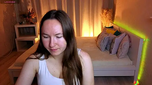 Snapshot of Little_doll_meow chatting on October 1, 3:11 am Little doll meow online show from October 1, 3:11 am