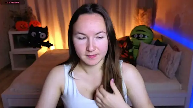 Snapshot of Little_doll_meow chatting on October 15, 3:09 am Little doll meow online show from October 15, 3:09 am