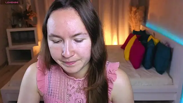 Snapshot of Little_doll_meow chatting on September 15, 3:15 am Little doll meow online show from September 15, 3:15 am