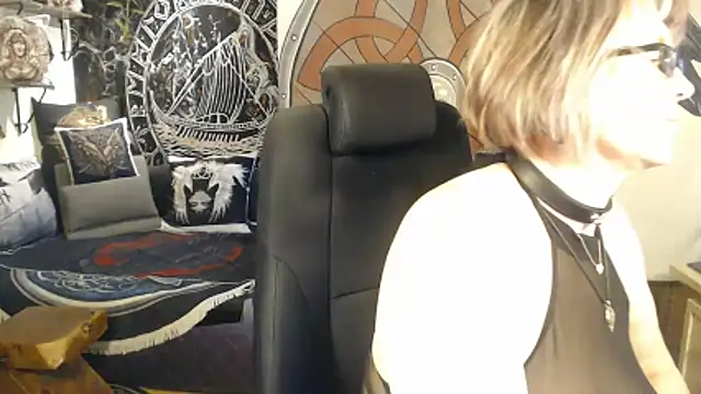 TittenMichelle online show from February 13, 12:40 pm