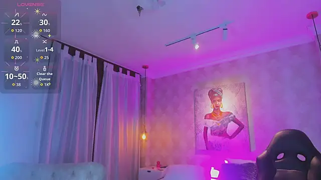 Shantall   online show from November 12, 11:08 am