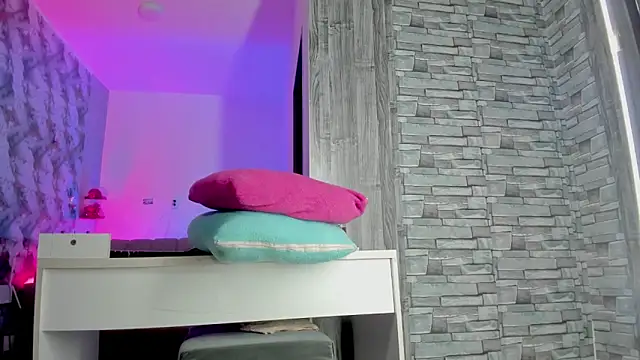 angi sousa2 online show from March 25, 2:28 am