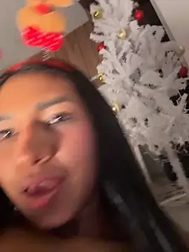 Barbiebrunette  online show from December 16, 7:25 am