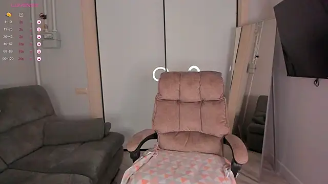 Snapshot of helen_ramsay chatting on October 13, 3:14 pm helen ramsay online show from October 13, 3:14 pm