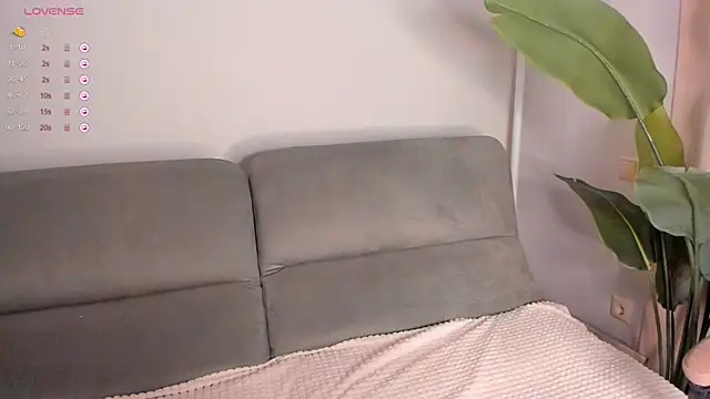 Snapshot of helen_ramsay chatting on October 17, 3:15 pm helen ramsay online show from October 17, 3:15 pm