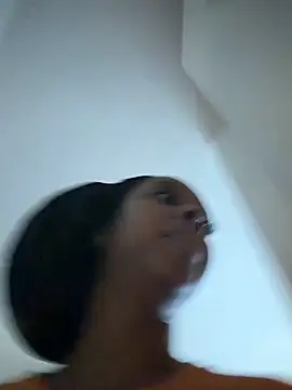 Your Paris online show from November 12, 2:15 pm