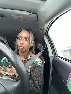 Your Paris online show from April 4, 8:40 pm