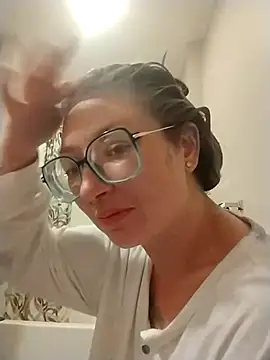 xWhoreAbleX Pika online show from October 31, 4:33 pm