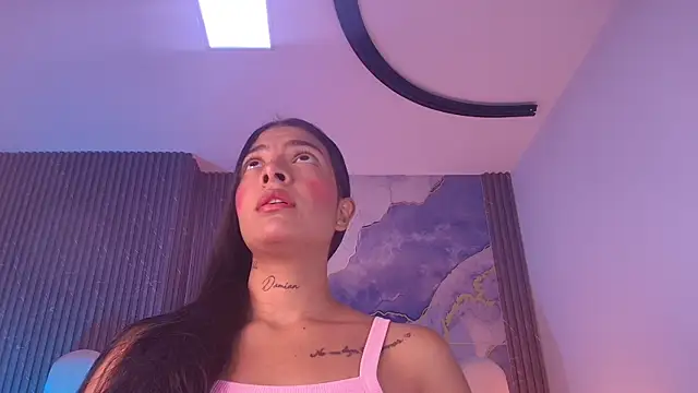 hot dione online show from April 20, 7:17 pm